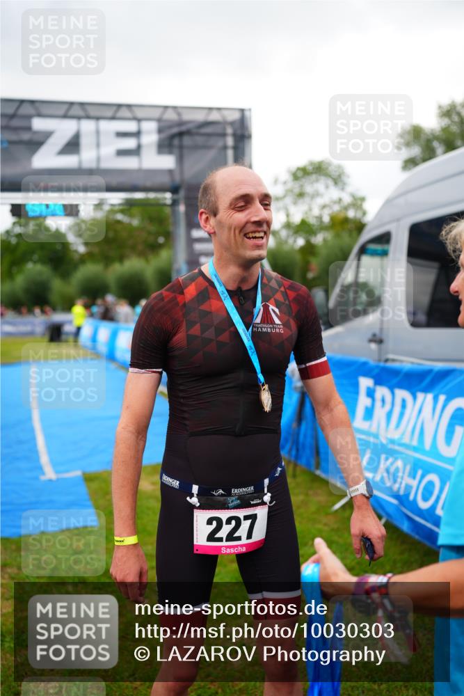 30.08.2026 - Elbe Triathlon Hamburg LAZAROV Photography http://msf.ph/oto/10030303 30.08.2026 10:13:57 Ziel  meine-sportfotos.de