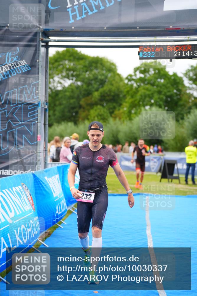 30.08.2026 - Elbe Triathlon Hamburg LAZAROV Photography http://msf.ph/oto/10030337 30.08.2026 10:14:32 Ziel 232, 238 meine-sportfotos.de