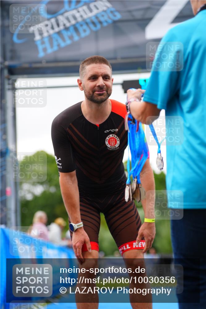 30.08.2026 - Elbe Triathlon Hamburg LAZAROV Photography http://msf.ph/oto/10030356 30.08.2026 10:14:48 Ziel  meine-sportfotos.de