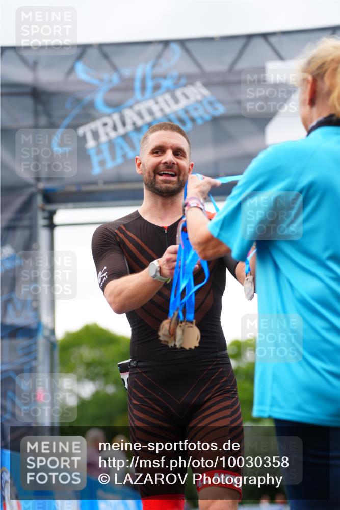30.08.2026 - Elbe Triathlon Hamburg LAZAROV Photography http://msf.ph/oto/10030358 30.08.2026 10:14:49 Ziel  meine-sportfotos.de