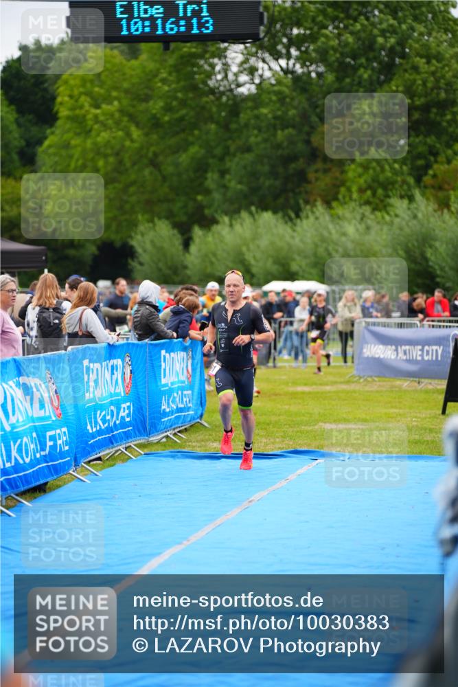 30.08.2026 - Elbe Triathlon Hamburg LAZAROV Photography http://msf.ph/oto/10030383 30.08.2026 10:16:14 Ziel 191 meine-sportfotos.de