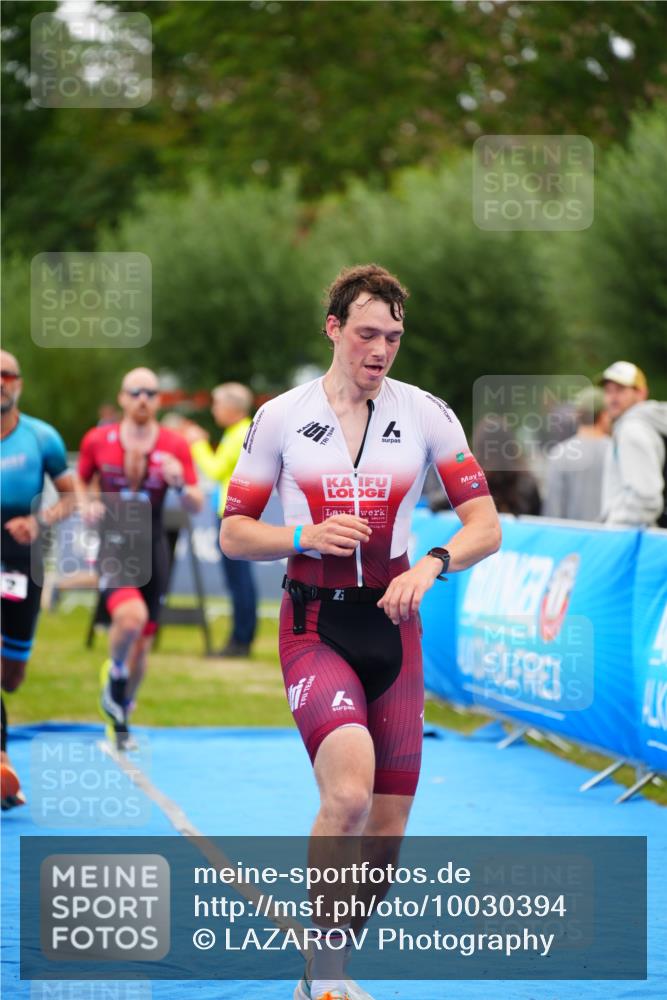 30.08.2026 - Elbe Triathlon Hamburg LAZAROV Photography http://msf.ph/oto/10030394 30.08.2026 10:17:26 Ziel 212, 308, 312 meine-sportfotos.de