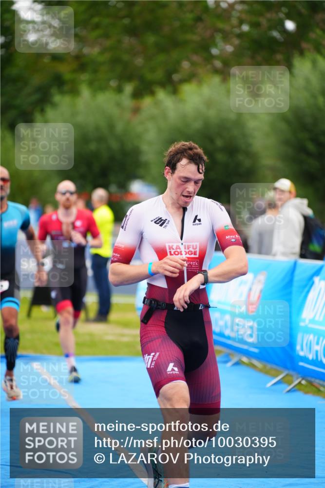 30.08.2026 - Elbe Triathlon Hamburg LAZAROV Photography http://msf.ph/oto/10030395 30.08.2026 10:17:26 Ziel 212, 308, 312 meine-sportfotos.de