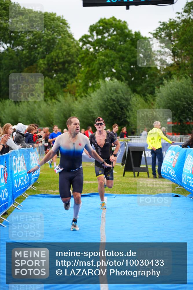30.08.2026 - Elbe Triathlon Hamburg LAZAROV Photography http://msf.ph/oto/10030433 30.08.2026 10:18:05 Ziel 268, 411 meine-sportfotos.de