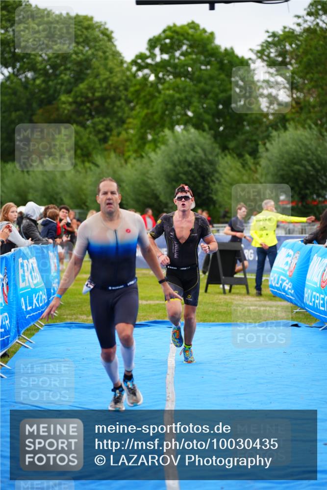 30.08.2026 - Elbe Triathlon Hamburg LAZAROV Photography http://msf.ph/oto/10030435 30.08.2026 10:18:05 Ziel 268, 411 meine-sportfotos.de