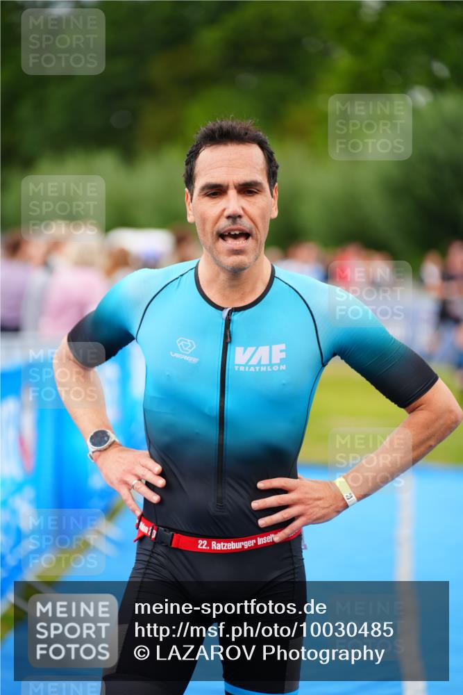 30.08.2026 - Elbe Triathlon Hamburg LAZAROV Photography http://msf.ph/oto/10030485 30.08.2026 10:19:14 Ziel 211 meine-sportfotos.de