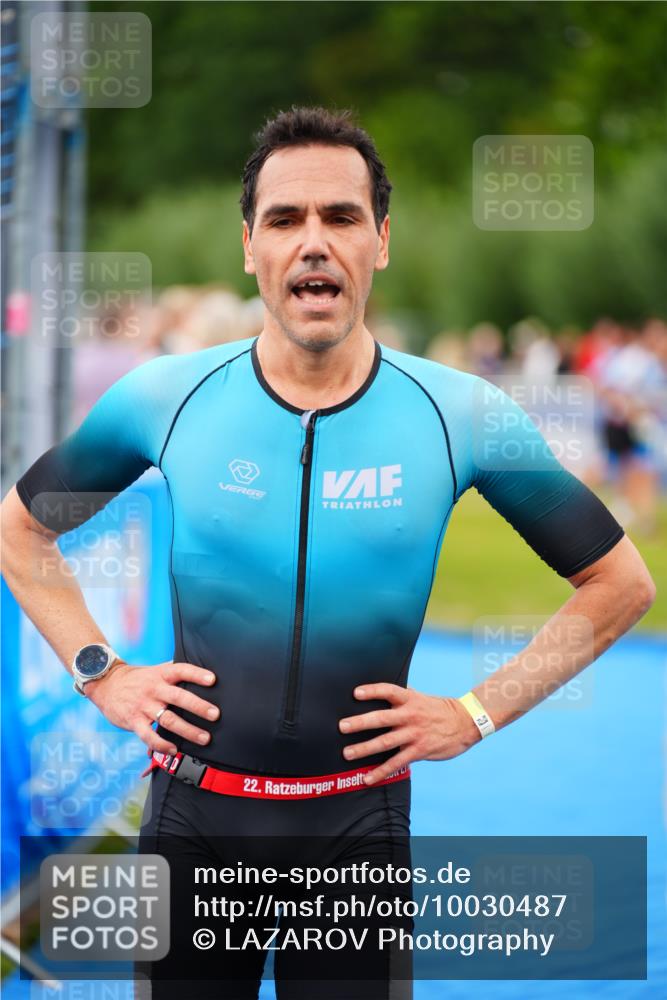 30.08.2026 - Elbe Triathlon Hamburg LAZAROV Photography http://msf.ph/oto/10030487 30.08.2026 10:19:14 Ziel 211 meine-sportfotos.de