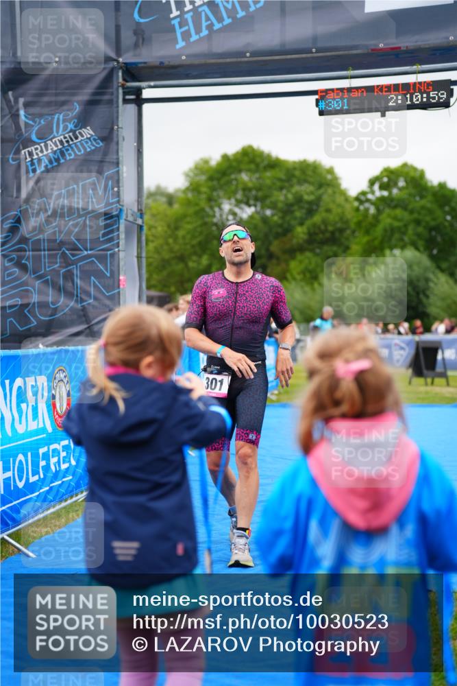 30.08.2026 - Elbe Triathlon Hamburg LAZAROV Photography http://msf.ph/oto/10030523 30.08.2026 10:21:00 Ziel 301 meine-sportfotos.de