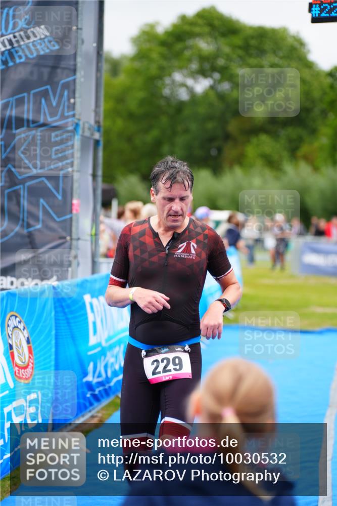 30.08.2026 - Elbe Triathlon Hamburg LAZAROV Photography http://msf.ph/oto/10030532 30.08.2026 10:21:11 Ziel 229 meine-sportfotos.de