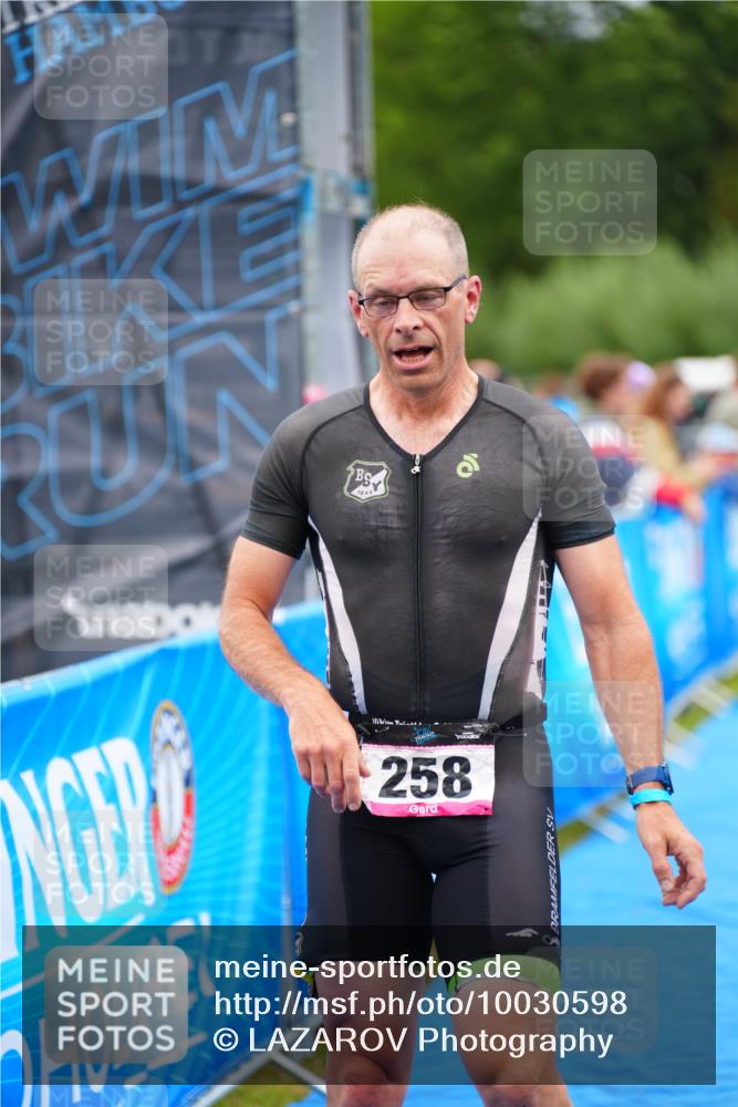 30.08.2026 - Elbe Triathlon Hamburg LAZAROV Photography http://msf.ph/oto/10030598 30.08.2026 10:25:12 Ziel 258 meine-sportfotos.de