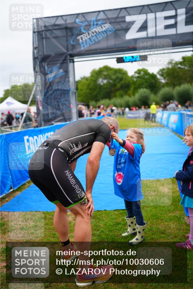 30.08.2026 - Elbe Triathlon Hamburg LAZAROV Photography http://msf.ph/oto/10030606 30.08.2026 10:25:18 Ziel  meine-sportfotos.de