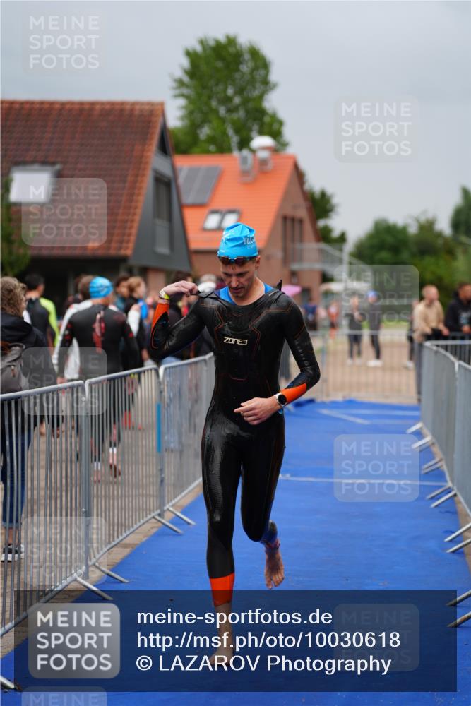 30.08.2026 - Elbe Triathlon Hamburg LAZAROV Photography http://msf.ph/oto/10030618 30.08.2026 08:22:33 Schwimmen 203, 225 meine-sportfotos.de