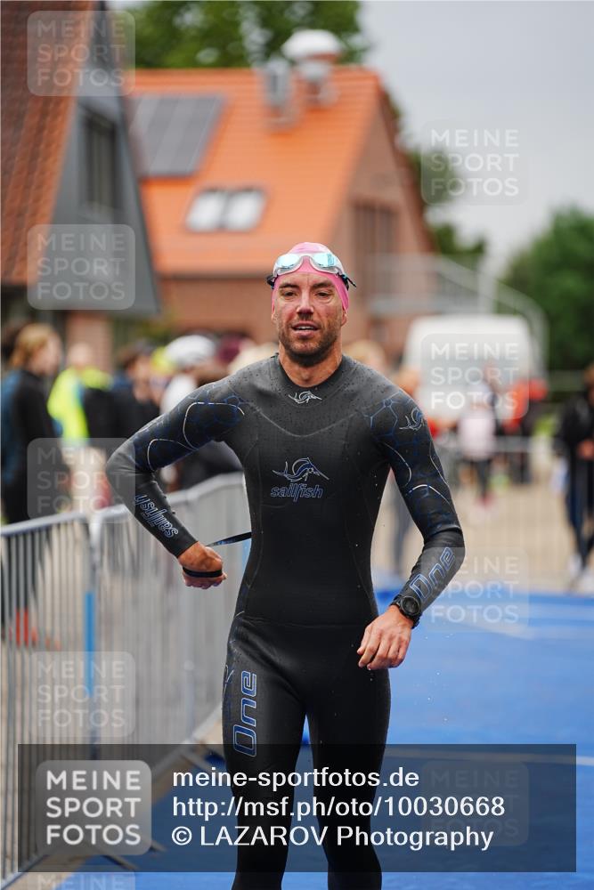 30.08.2026 - Elbe Triathlon Hamburg LAZAROV Photography http://msf.ph/oto/10030668 30.08.2026 08:24:29 Schwimmen 218, 247 meine-sportfotos.de