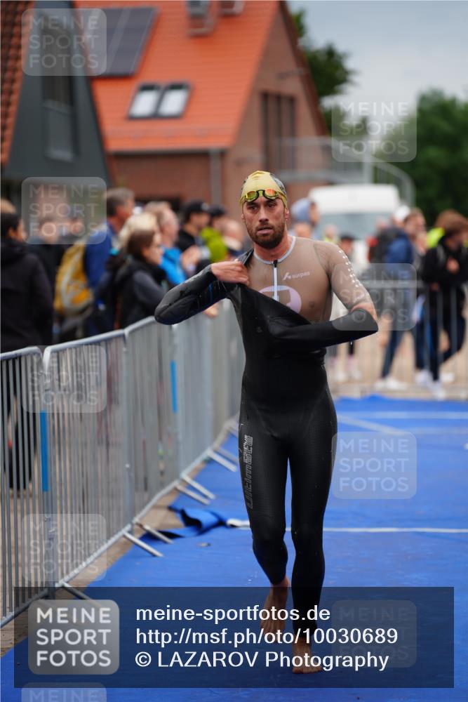 30.08.2026 - Elbe Triathlon Hamburg LAZAROV Photography http://msf.ph/oto/10030689 30.08.2026 08:25:44 Schwimmen 185, 193, 197, 199, 204, 216 meine-sportfotos.de