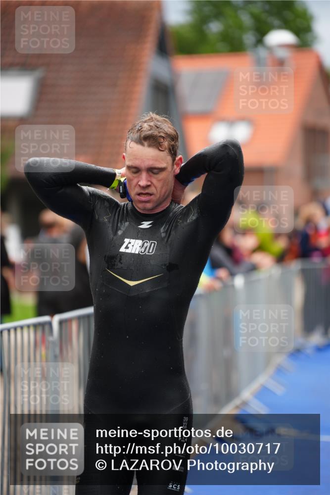 30.08.2026 - Elbe Triathlon Hamburg LAZAROV Photography http://msf.ph/oto/10030717 30.08.2026 08:27:28 Schwimmen 232, 238, 240 meine-sportfotos.de