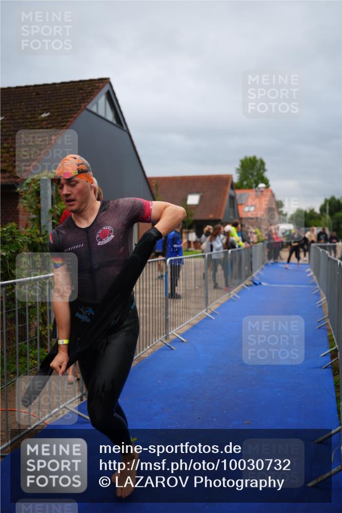 30.08.2026 - Elbe Triathlon Hamburg LAZAROV Photography http://msf.ph/oto/10030732 30.08.2026 08:27:39 Schwimmen 181, 182, 206, 232, 238 meine-sportfotos.de