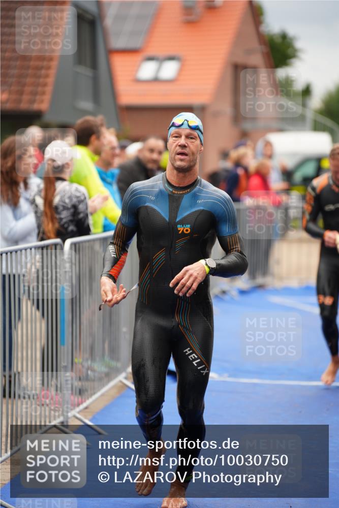 30.08.2026 - Elbe Triathlon Hamburg LAZAROV Photography http://msf.ph/oto/10030750 30.08.2026 08:27:59 Schwimmen 182, 222, 236 meine-sportfotos.de