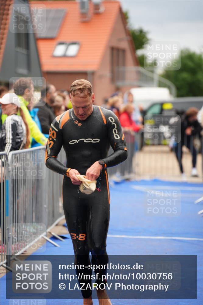 30.08.2026 - Elbe Triathlon Hamburg LAZAROV Photography http://msf.ph/oto/10030756 30.08.2026 08:28:02 Schwimmen 222, 236 meine-sportfotos.de