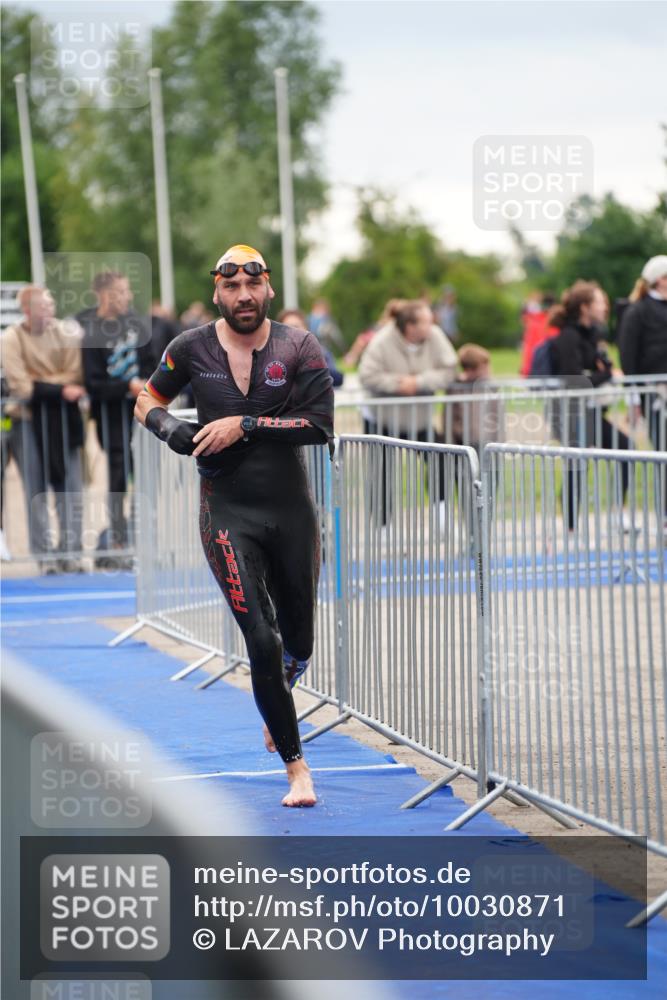 30.08.2026 - Elbe Triathlon Hamburg LAZAROV Photography http://msf.ph/oto/10030871 30.08.2026 08:30:27 Schwimmen 212, 235 meine-sportfotos.de