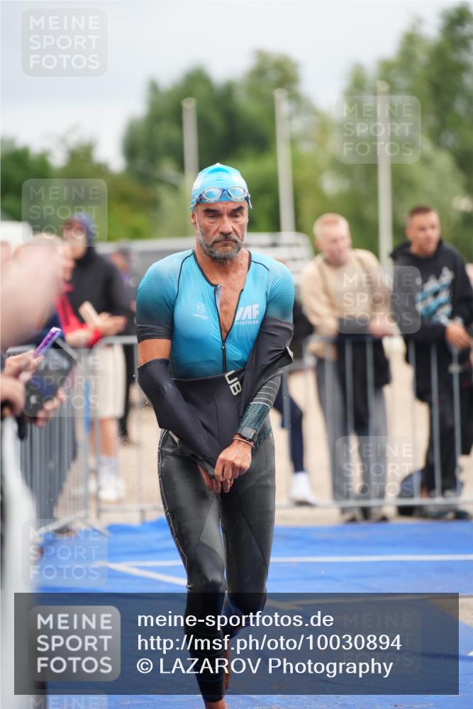 30.08.2026 - Elbe Triathlon Hamburg LAZAROV Photography http://msf.ph/oto/10030894 30.08.2026 08:30:39 Schwimmen 212 meine-sportfotos.de