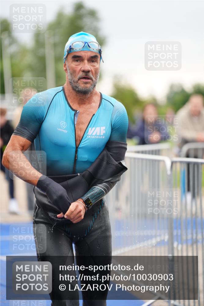 30.08.2026 - Elbe Triathlon Hamburg LAZAROV Photography http://msf.ph/oto/10030903 30.08.2026 08:30:40 Schwimmen 212 meine-sportfotos.de