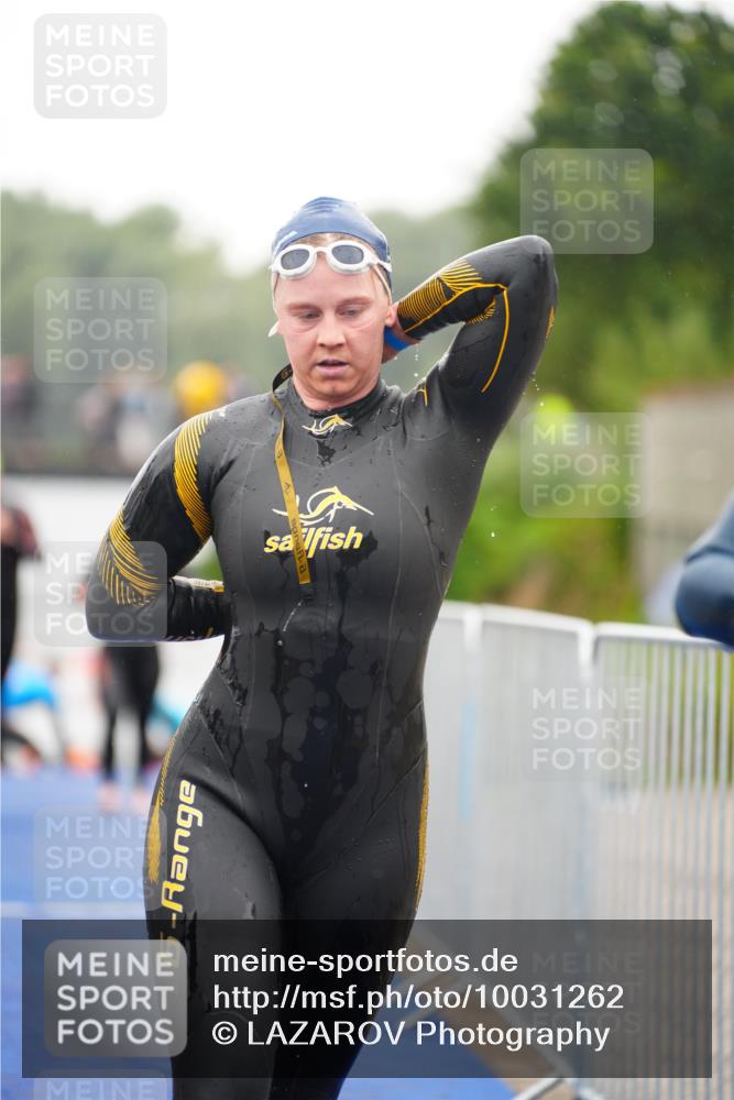 30.08.2026 - Elbe Triathlon Hamburg LAZAROV Photography http://msf.ph/oto/10031262 30.08.2026 08:36:06 Schwimmen 254, 280, 312, 356, 374 meine-sportfotos.de
