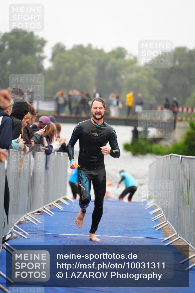 30.08.2026 - Elbe Triathlon Hamburg LAZAROV Photography http://msf.ph/oto/10031311 30.08.2026 08:36:16 Schwimmen 254, 269, 280, 294, 356, 374 meine-sportfotos.de