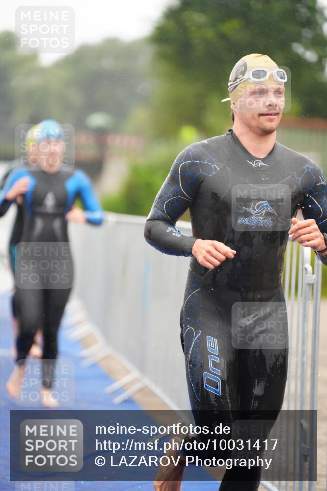 30.08.2026 - Elbe Triathlon Hamburg LAZAROV Photography http://msf.ph/oto/10031417 30.08.2026 08:36:44 Schwimmen 244, 268, 290, 307, 308, 326, 328, 335, 360, 382, 388 meine-sportfotos.de