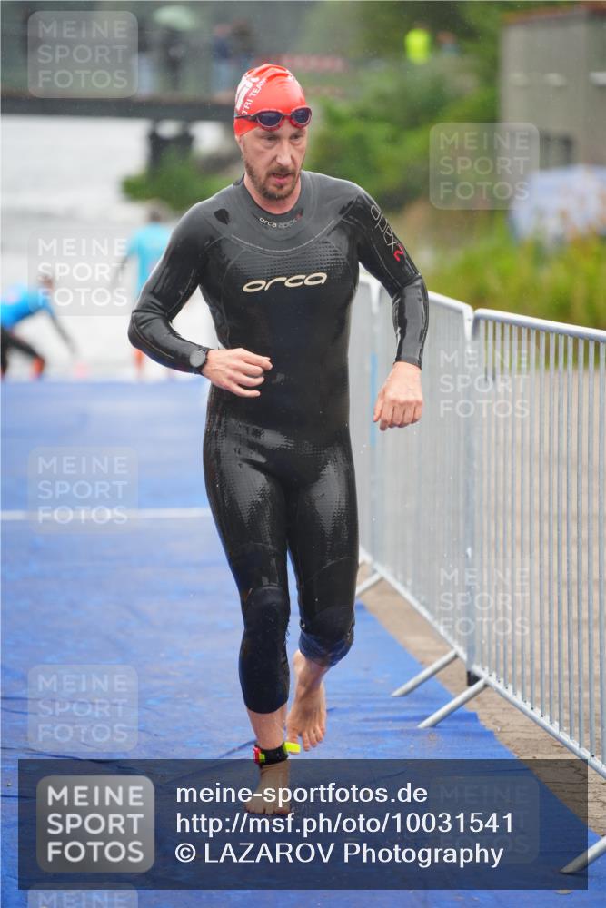 30.08.2026 - Elbe Triathlon Hamburg LAZAROV Photography http://msf.ph/oto/10031541 30.08.2026 08:37:19 Schwimmen 313, 349 meine-sportfotos.de