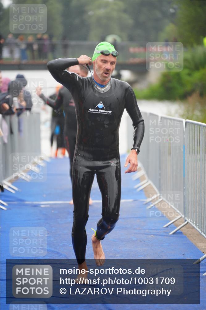 30.08.2026 - Elbe Triathlon Hamburg LAZAROV Photography http://msf.ph/oto/10031709 30.08.2026 08:38:10 Schwimmen 202, 260, 310, 338 meine-sportfotos.de
