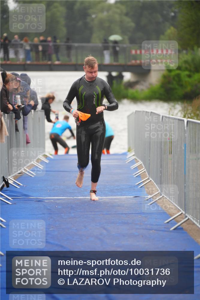 30.08.2026 - Elbe Triathlon Hamburg LAZAROV Photography http://msf.ph/oto/10031736 30.08.2026 08:38:17 Schwimmen 202, 260, 310, 324, 338 meine-sportfotos.de