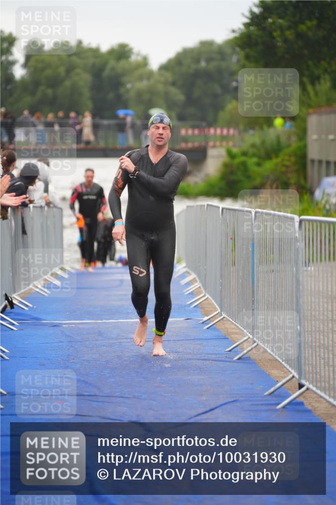 30.08.2026 - Elbe Triathlon Hamburg LAZAROV Photography http://msf.ph/oto/10031930 30.08.2026 08:39:25 Schwimmen 263, 270, 351, 389, 391 meine-sportfotos.de