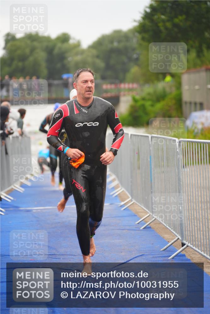 30.08.2026 - Elbe Triathlon Hamburg LAZAROV Photography http://msf.ph/oto/10031955 30.08.2026 08:39:32 Schwimmen 263, 270, 285, 297, 347, 389, 391, 411 meine-sportfotos.de