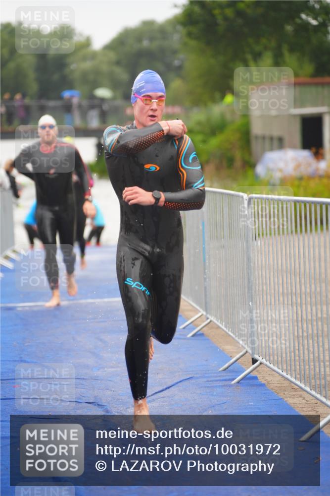 30.08.2026 - Elbe Triathlon Hamburg LAZAROV Photography http://msf.ph/oto/10031972 30.08.2026 08:39:35 Schwimmen 263, 270, 285, 297, 347, 380, 411 meine-sportfotos.de