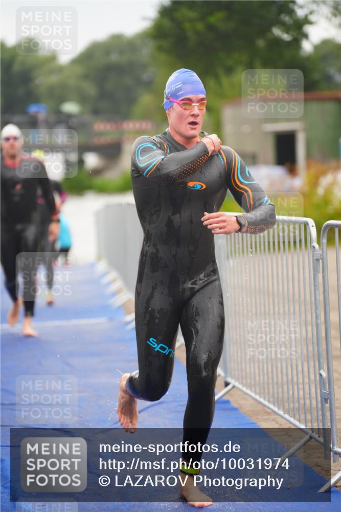 30.08.2026 - Elbe Triathlon Hamburg LAZAROV Photography http://msf.ph/oto/10031974 30.08.2026 08:39:35 Schwimmen 263, 270, 285, 297, 347, 380, 411 meine-sportfotos.de