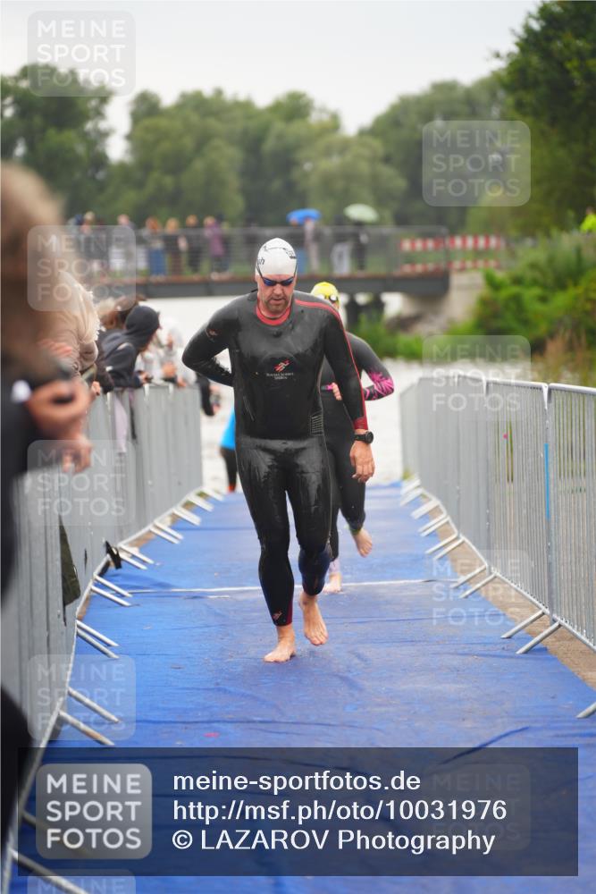 30.08.2026 - Elbe Triathlon Hamburg LAZAROV Photography http://msf.ph/oto/10031976 30.08.2026 08:39:36 Schwimmen 263, 285, 297, 347, 380, 411 meine-sportfotos.de