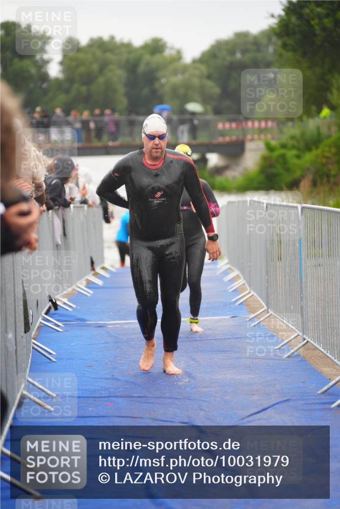 30.08.2026 - Elbe Triathlon Hamburg LAZAROV Photography http://msf.ph/oto/10031979 30.08.2026 08:39:37 Schwimmen 263, 285, 297, 347, 380, 411 meine-sportfotos.de