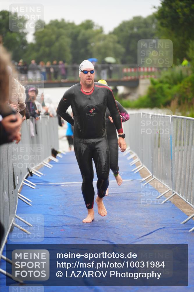 30.08.2026 - Elbe Triathlon Hamburg LAZAROV Photography http://msf.ph/oto/10031984 30.08.2026 08:39:37 Schwimmen 263, 285, 297, 347, 380, 411 meine-sportfotos.de