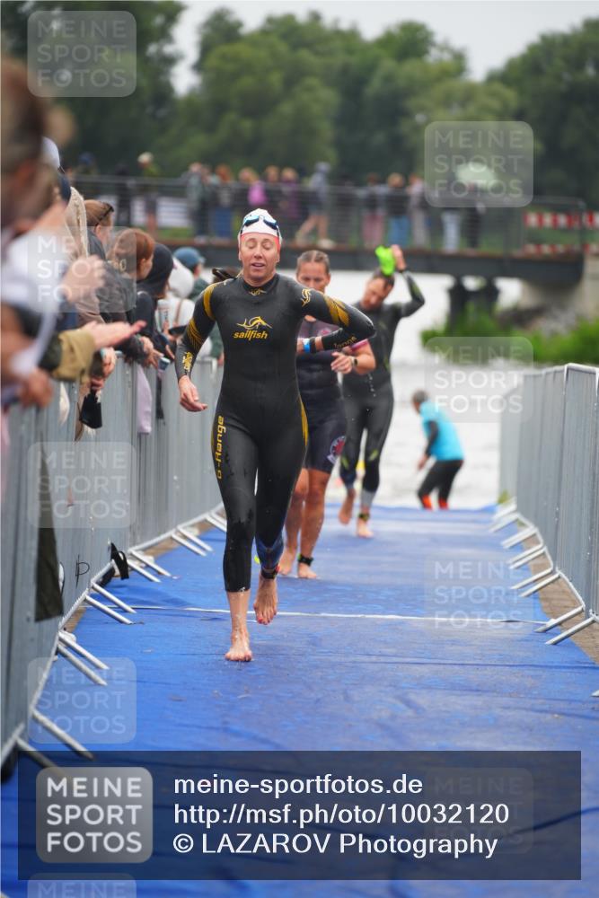 30.08.2026 - Elbe Triathlon Hamburg LAZAROV Photography http://msf.ph/oto/10032120 30.08.2026 08:40:35 Schwimmen 258, 288, 315, 343, 383 meine-sportfotos.de