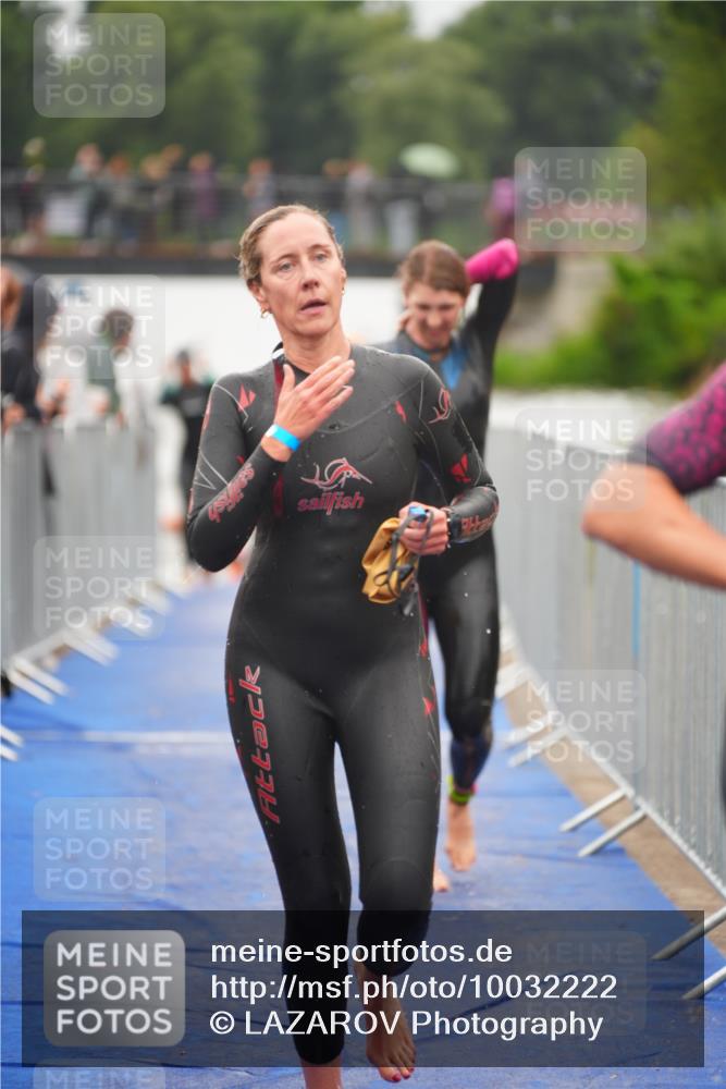 30.08.2026 - Elbe Triathlon Hamburg LAZAROV Photography http://msf.ph/oto/10032222 30.08.2026 08:41:04 Schwimmen 271, 281, 299, 301, 302, 321, 327, 340, 369, 386 meine-sportfotos.de