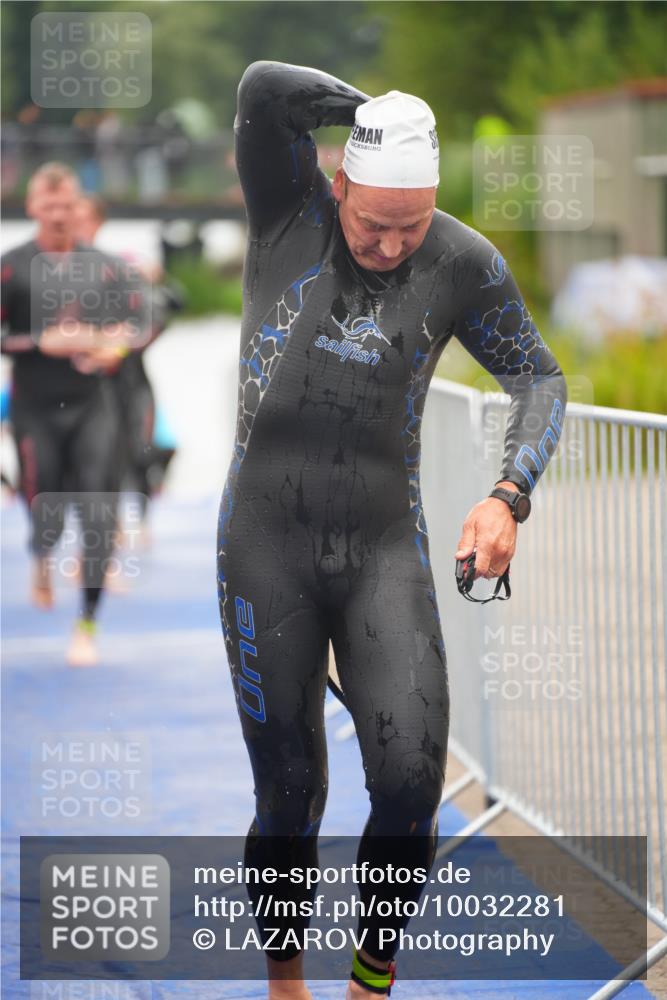 30.08.2026 - Elbe Triathlon Hamburg LAZAROV Photography http://msf.ph/oto/10032281 30.08.2026 08:41:17 Schwimmen 245, 273, 279, 301, 305, 327, 329, 369, 376, 393 meine-sportfotos.de
