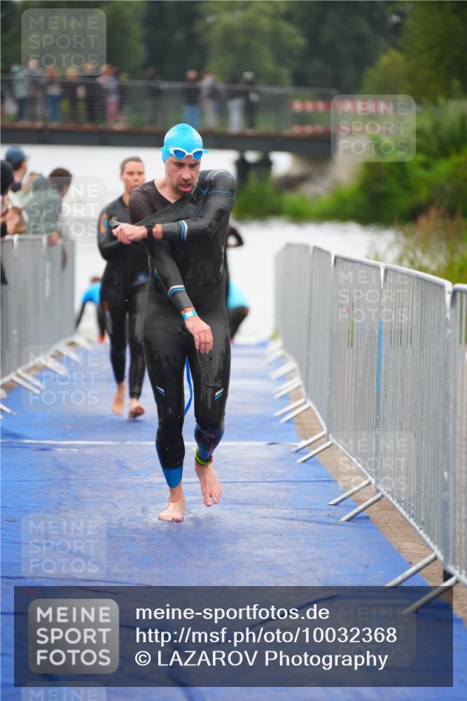 30.08.2026 - Elbe Triathlon Hamburg LAZAROV Photography http://msf.ph/oto/10032368 30.08.2026 08:41:41 Schwimmen 259, 292, 325, 354, 363 meine-sportfotos.de