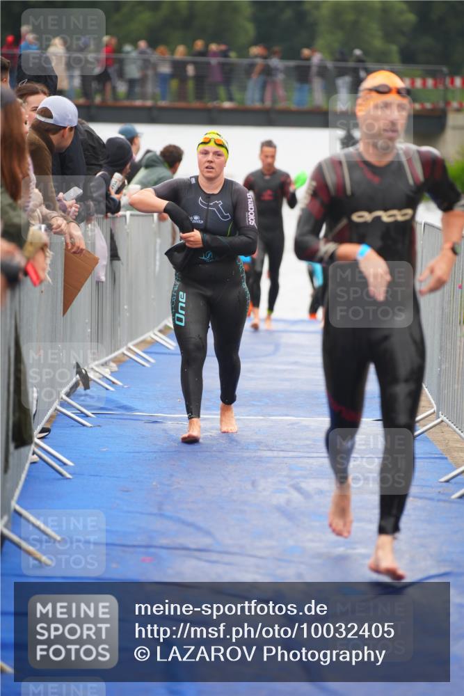 30.08.2026 - Elbe Triathlon Hamburg LAZAROV Photography http://msf.ph/oto/10032405 30.08.2026 08:41:50 Schwimmen 298, 325, 363, 379 meine-sportfotos.de