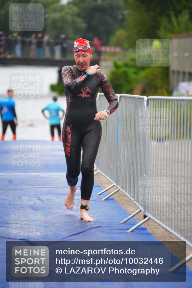 30.08.2026 - Elbe Triathlon Hamburg LAZAROV Photography http://msf.ph/oto/10032446 30.08.2026 08:42:01 Schwimmen 253, 298, 348, 379 meine-sportfotos.de
