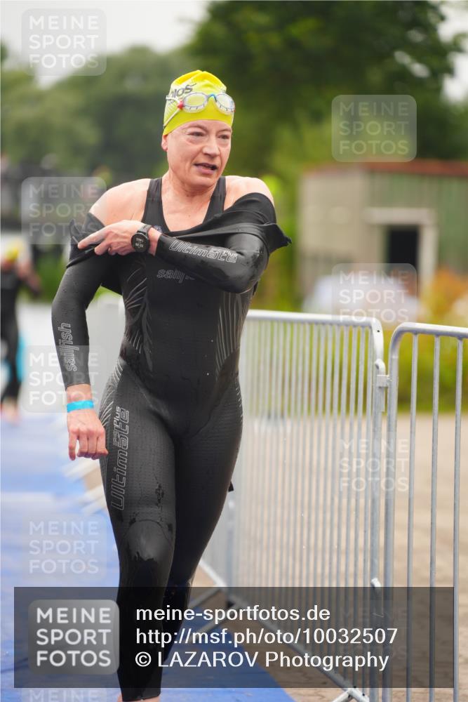 30.08.2026 - Elbe Triathlon Hamburg LAZAROV Photography http://msf.ph/oto/10032507 30.08.2026 08:42:36 Schwimmen 358, 385 meine-sportfotos.de