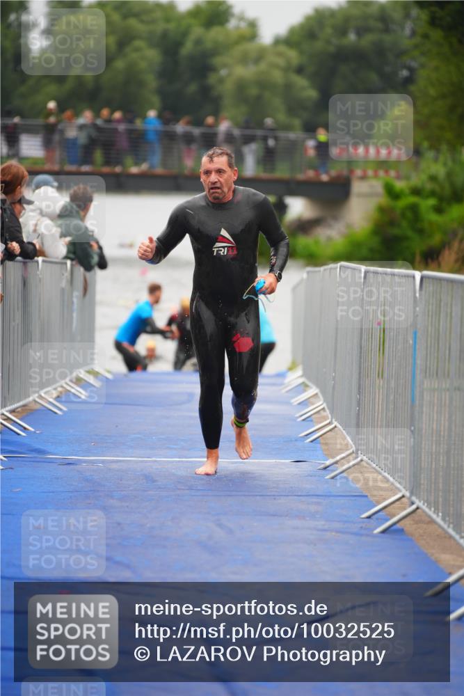 30.08.2026 - Elbe Triathlon Hamburg LAZAROV Photography http://msf.ph/oto/10032525 30.08.2026 08:42:53 Schwimmen 289, 293 meine-sportfotos.de
