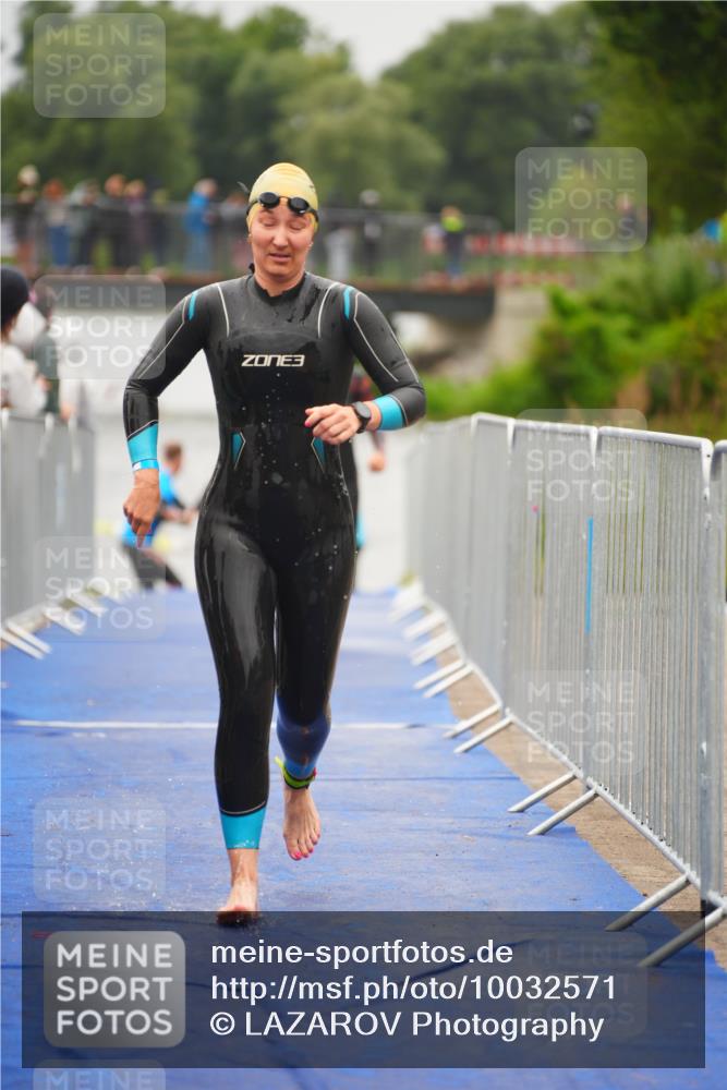 30.08.2026 - Elbe Triathlon Hamburg LAZAROV Photography http://msf.ph/oto/10032571 30.08.2026 08:43:07 Schwimmen 249, 289, 352, 362 meine-sportfotos.de