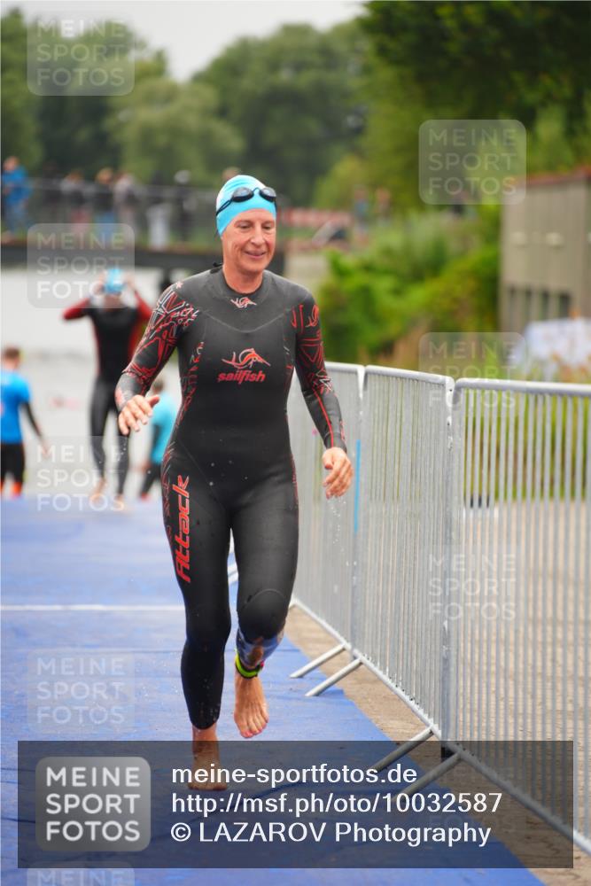 30.08.2026 - Elbe Triathlon Hamburg LAZAROV Photography http://msf.ph/oto/10032587 30.08.2026 08:43:10 Schwimmen 249, 352, 362 meine-sportfotos.de