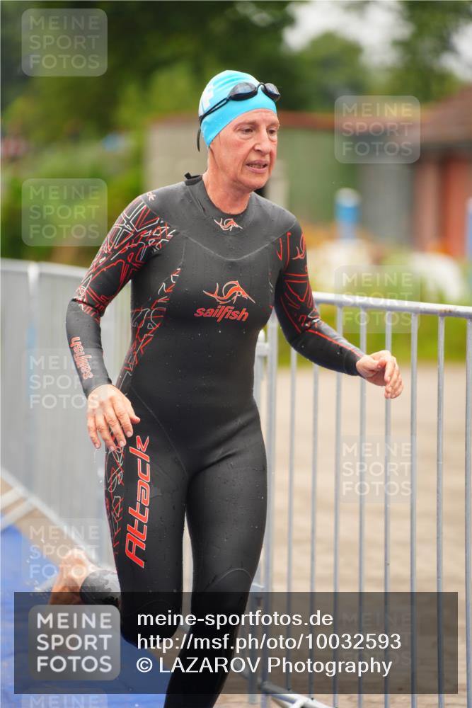 30.08.2026 - Elbe Triathlon Hamburg LAZAROV Photography http://msf.ph/oto/10032593 30.08.2026 08:43:11 Schwimmen 249, 352, 362 meine-sportfotos.de