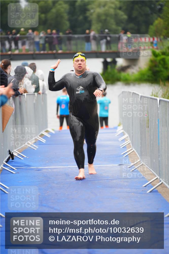 30.08.2026 - Elbe Triathlon Hamburg LAZAROV Photography http://msf.ph/oto/10032639 30.08.2026 08:43:29 Schwimmen 267, 283, 319, 381 meine-sportfotos.de